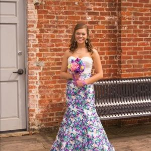 Ellie Wilde prom dress